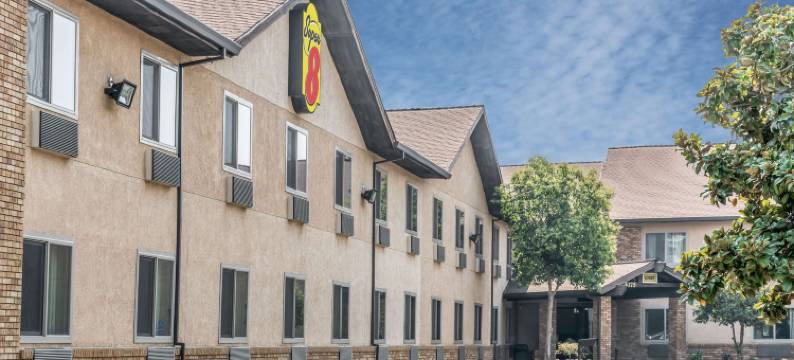 雷丁速8酒店(Super 8 by Wyndham Redding)图片