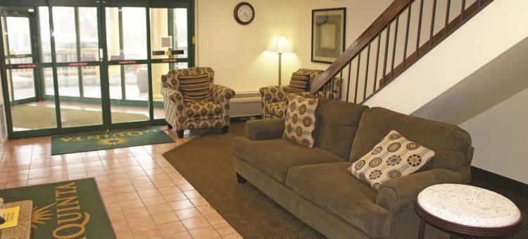 奥马哈西南拉昆塔温德姆酒店(La Quinta Inn by Wyndham Omaha Southwest)图片