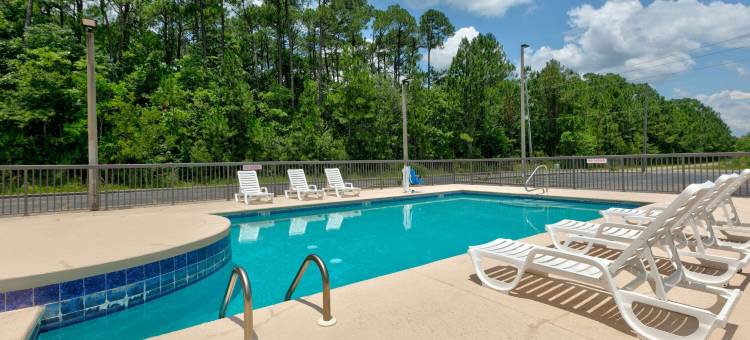 蒂伯维尔-拜洛希速8酒店(Super 8 by Wyndham Diberville Biloxi Area)图片