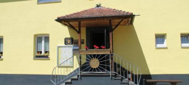 盖斯特豪斯祖尔索奈酒店(Gasthaus Zur Sonne)图片