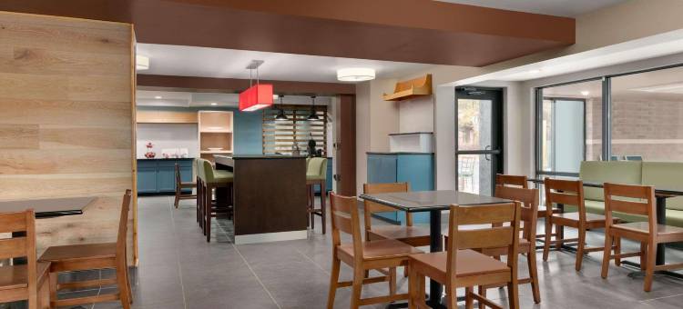 北卡罗来纳罗阿诺克拉皮兹丽笙乡村套房酒店(Country Inn & Suites by Radisson, Roanoke Rapids, NC)图片