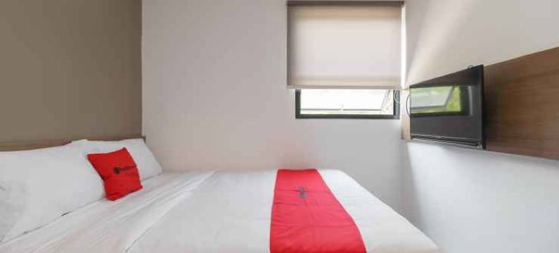 红多兹伊斯兰酒店-近德拉加梅迪卡医院(RedDoorz Syariah Near Rumah Sakit Medika Dramaga)图片