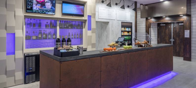 休斯顿高地I-10万豪万怡酒店(Courtyard by Marriott Houston Heights/I-10)图片