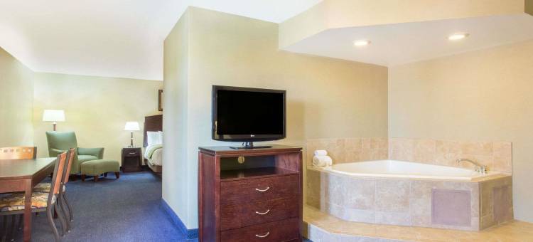 温德姆戴斯酒店及套房-迈措沃凤凰城附近(Days Inn & Suites by Wyndham Mesa Near Phoenix)图片