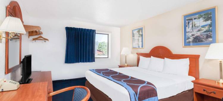 蒙哥马利温德姆速8酒店(Super 8 by Wyndham Montgomery Maybrook)图片