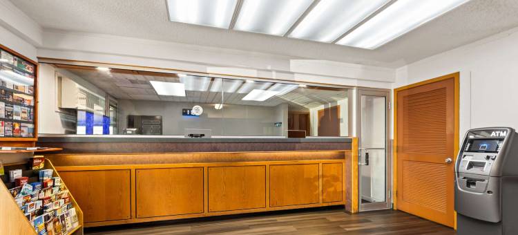 布鲁克劳恩6号汽车旅馆(Rodeway Inn)图片