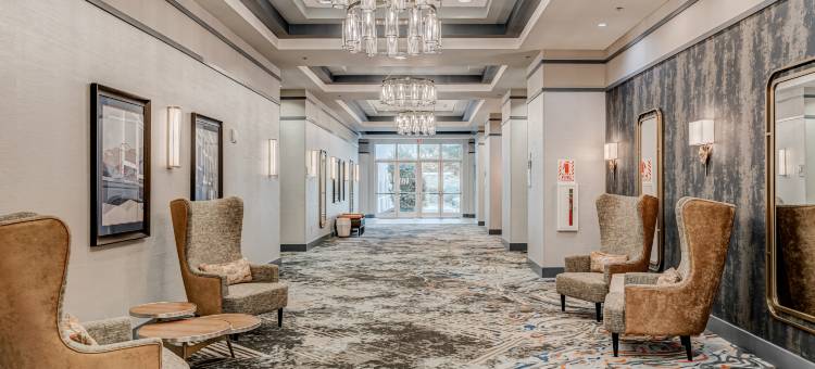 亚特兰大肯纳瑟城镇中心希尔顿安泊酒店(Embassy Suites by Hilton Atlanta Kennesaw Town Center)图片
