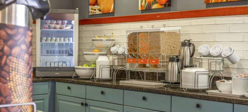 瑞皮市拉什莫尔山附近舒适套房酒店(Comfort Inn & Suites Rapid City Near Mt Rushmore)图片