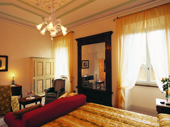 帕拉索雷缇德波卡住宅酒店