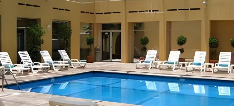 托卢卡特罗肯嘉年华酒店(Fiesta Inn Toluca Tollocan)图片