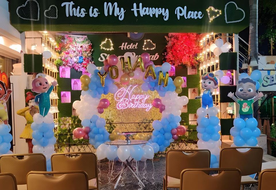 Hotel Shiva Punjab, Malegaon Hotel Overview