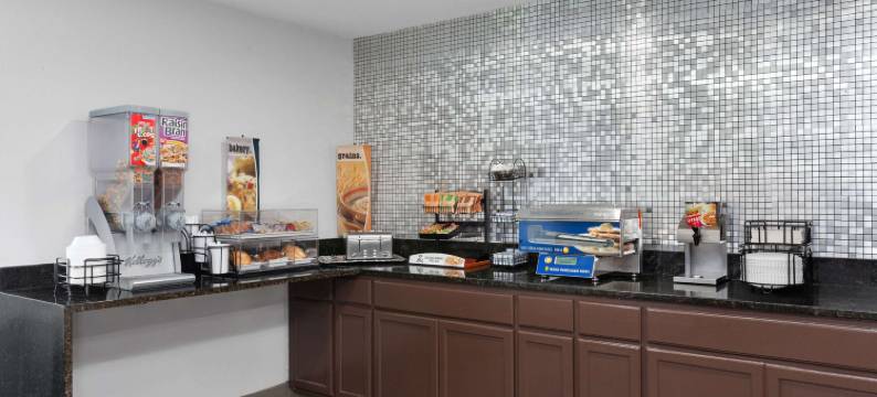 简斯维尔麦客达套房酒店(Microtel Inn & Suites by Wyndham Janesville)图片