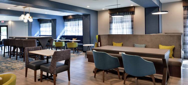 锡达福尔斯市中心欢朋酒店(Hampton Inn by Hilton Cedar Falls Downtown)图片