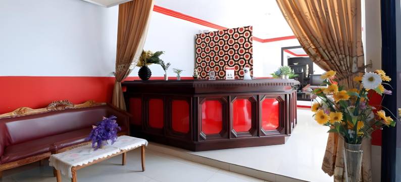 RedDoorz Near Sam Ratulangi图片