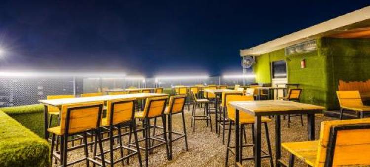 Super Townhouse Oak Silver City Chowk Formerly HW Residency图片