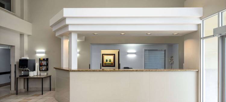 圣阿加特德蒙特速8酒店(Super 8 by Wyndham Sainte Agathe des Monts)图片