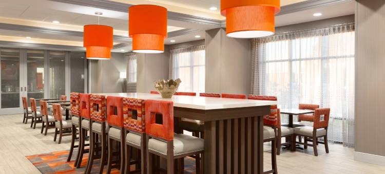 北奥姆斯特德克利夫兰机场欢朋酒店(Hampton Inn North Olmsted Cleveland Airport)图片