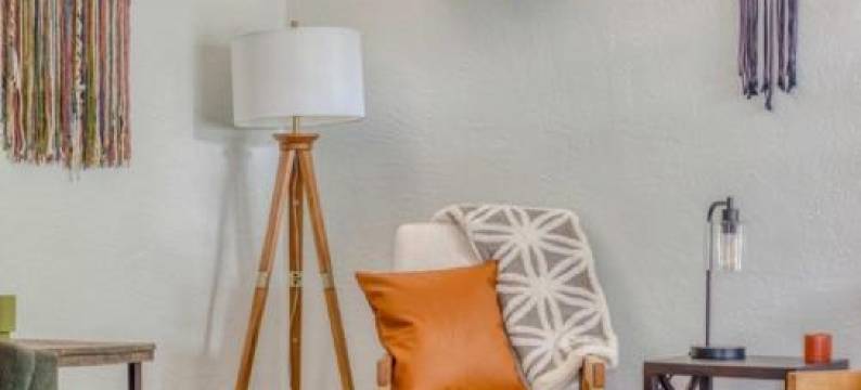 Monmouth Family Retreat Hot Tub, Game Room图片