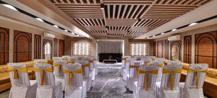 勒克瑙RnB Select Walk Inn酒店(RnB Select Walk Inn Lucknow)图片