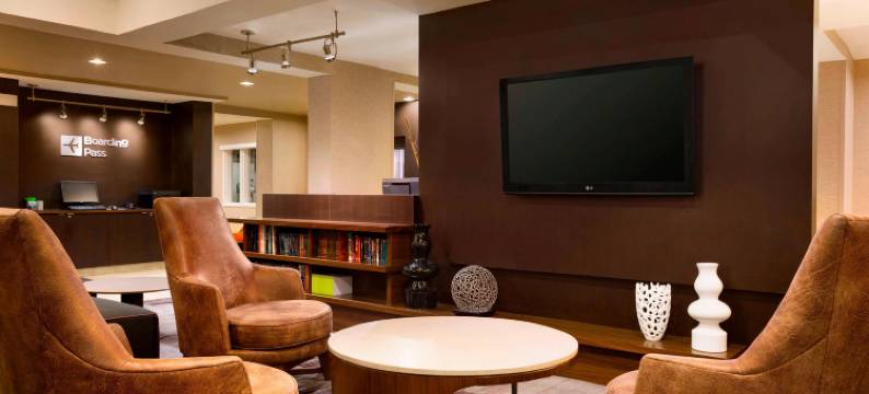 尚佩恩万怡酒店(Courtyard Champaign)图片