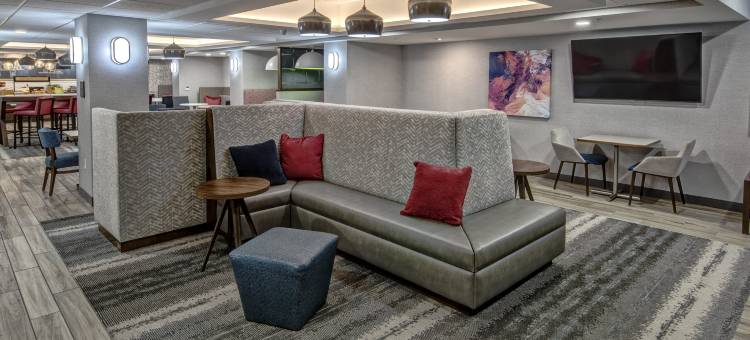 新奥尔巴尼路易斯维尔西欢朋酒店(Hampton Inn by Hilton New Albany)图片