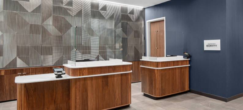 兰辛市中心万怡酒店(Courtyard Lansing Downtown)图片