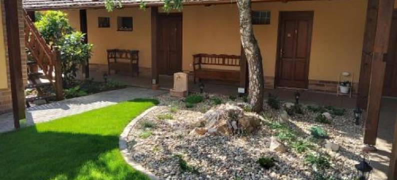 Gelleny Lux Apartman图片