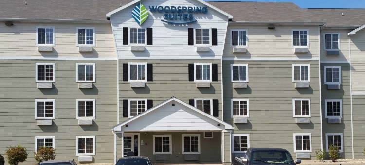 沃特福德市郊区开放式客房酒店(Suburban Studios Watford City)图片