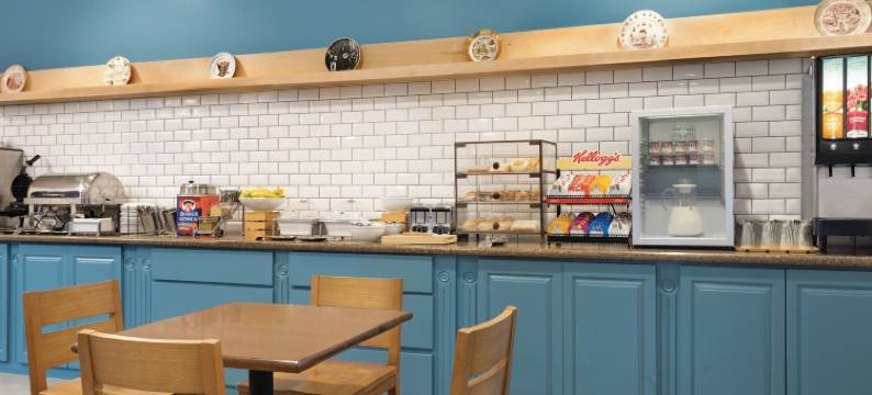 瓦尔帕莱索丽怡酒店(Country Inn & Suites by Radisson, Valparaiso, IN)图片