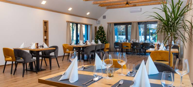 科兹扬斯基庄园(Kozjanski Dvor)图片