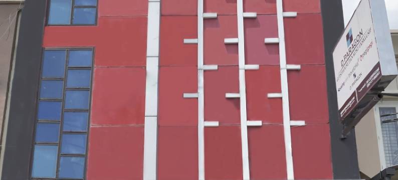 迪普瑞格凯杰优特旅馆(D'Paragon Kijang Utara)图片