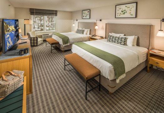 White Mountain Hotel and Resort Hotel Overview