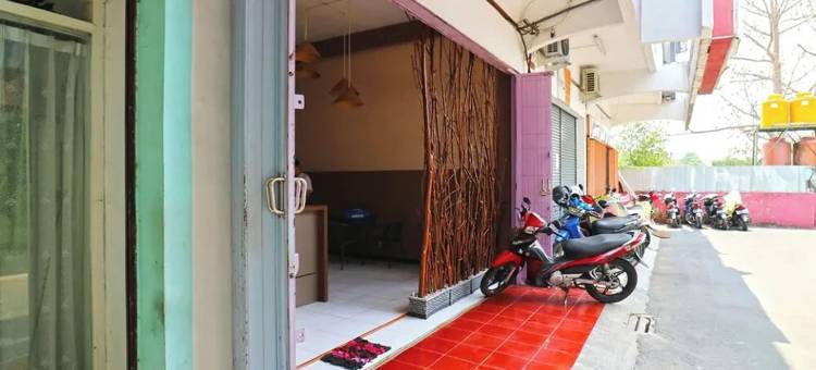 彭多克背包客城市广场酒店(Pondok Backpacker City Square)图片