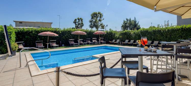 法尔内塞加贝斯特韦斯特优质酒店(Best Western Plus Hotel Farnese)图片