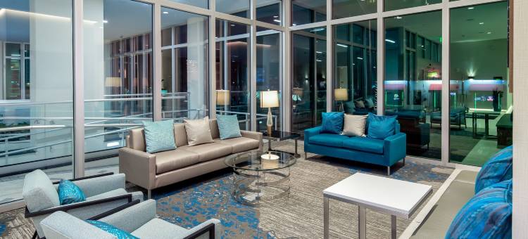 萨拉索塔希尔顿安泊酒店(Embassy Suites by Hilton Sarasota)图片