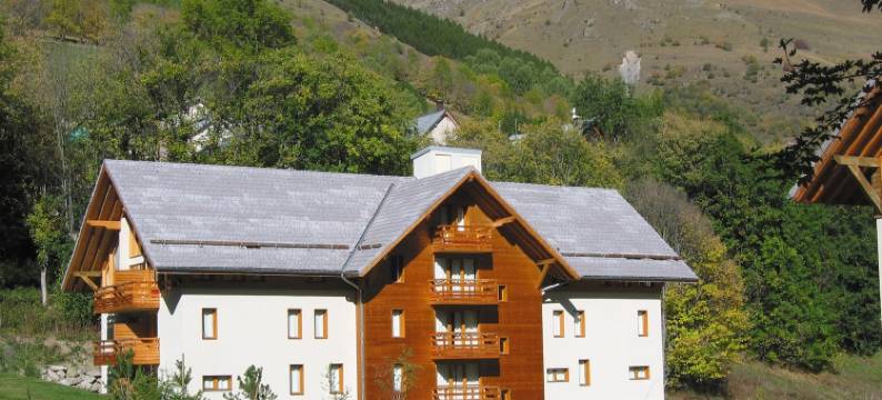 贾利比耶木屋 1 及 2 拉格朗假日住宅酒店(Lagrange Vacances Chalets du Galibier)图片