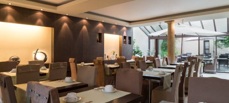 三鸽客栈(Hostellerie des Trois Pigeons, Paray-Le-Monial)图片