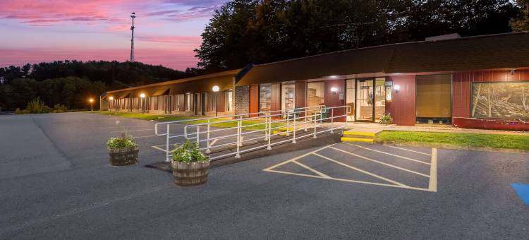 温德姆旅馆艾姆伦顿店(Travelodge by Wyndham Emlenton)图片