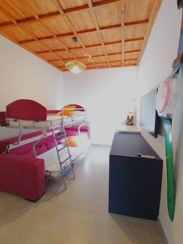 Accogliente Appartamento Vicino Roma per Coppie e Famiglie, Nuovo