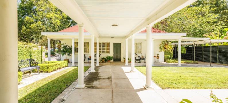 贝利橡树旅馆(Belle Oaks Inn)图片