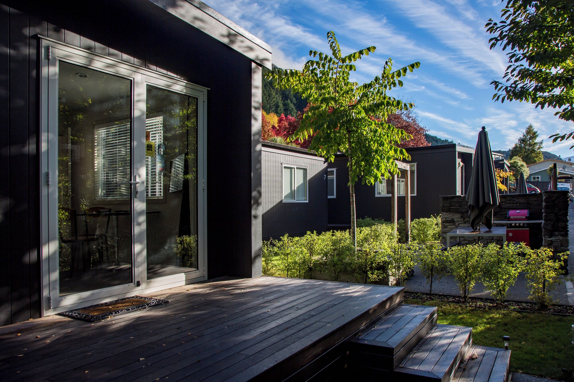 Pinewood QueenstownOver view