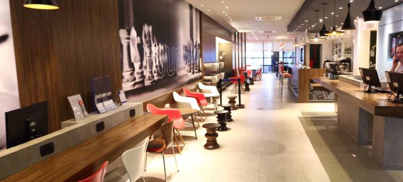 布宜诺斯艾利斯宜必思方尖碑酒店(Ibis Buenos Aires Obelisco)图片