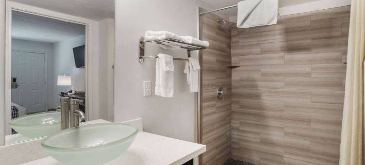 Super 8 by Wyndham Daleville/Fort Novosel图片