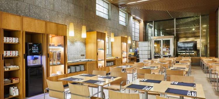 瓦伦西亚市普埃尔塔丝绸酒店(Silken Puerta Valencia)图片