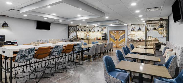 贝斯特韦斯特普拉斯萨凡纳盖特韦酒店(Best Western Plus Savannah Gateway)图片