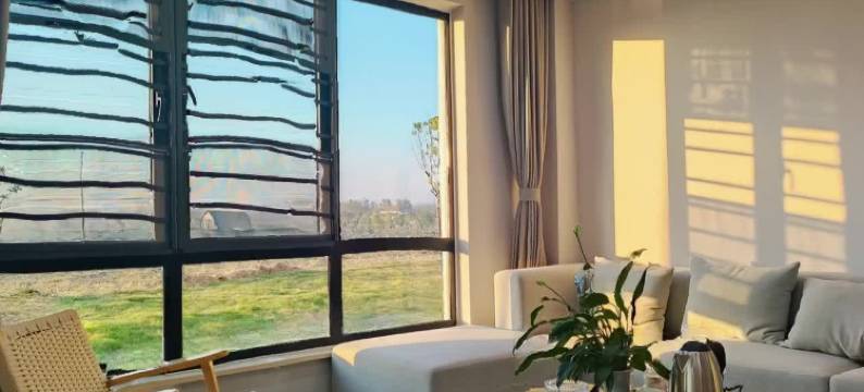 红源朴宿丨轻触智能丨modern轻奢美宿(北乡双河店)图片