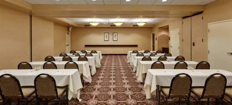 萨克拉门托机场纳托马斯欢朋套房酒店(Hampton Inn & Suites by Hilton Sacramento-Airport-Natomas)图片