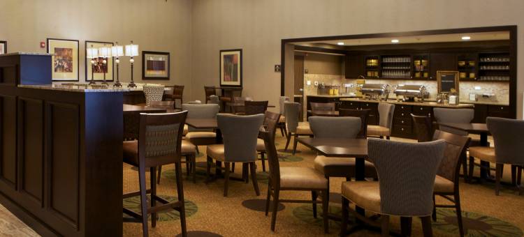 Homewood Suites by Hilton-科拉尔维尔爱荷华河兰丁(Homewood Suites by Hilton Coralville - Iowa River Landing)图片