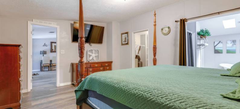 适合家庭的棕榈城之家：距海滩14英里！(Family-Friendly Palm City Home 14 Mi to Beach!)图片