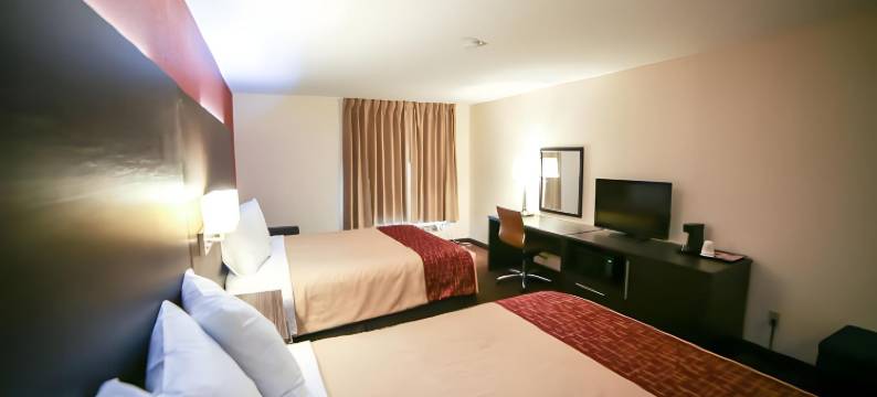 伊凡斯维尔北凯隆波因特酒店(Clarion Pointe Evansville North)图片